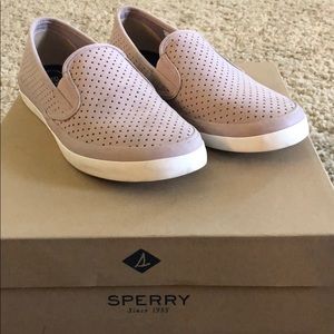 Sperry flat pink